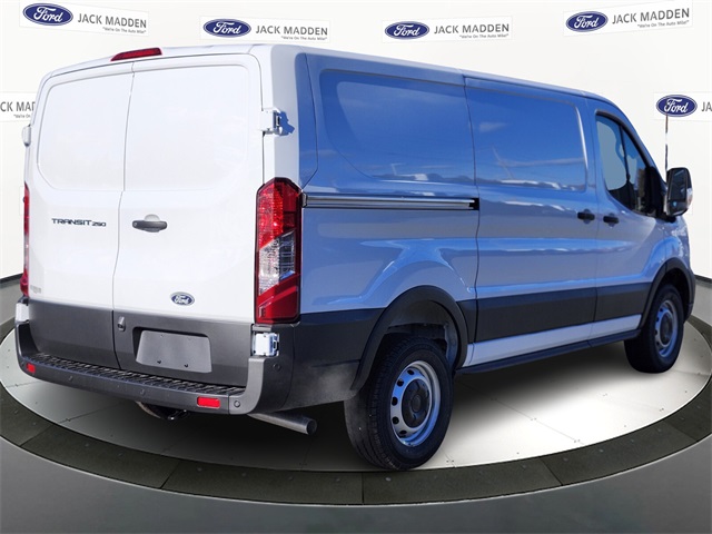New 2026 Ford Transit 250 - photo 8