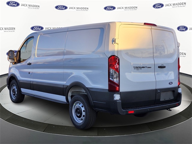New 2026 Ford Transit 250 - photo 5