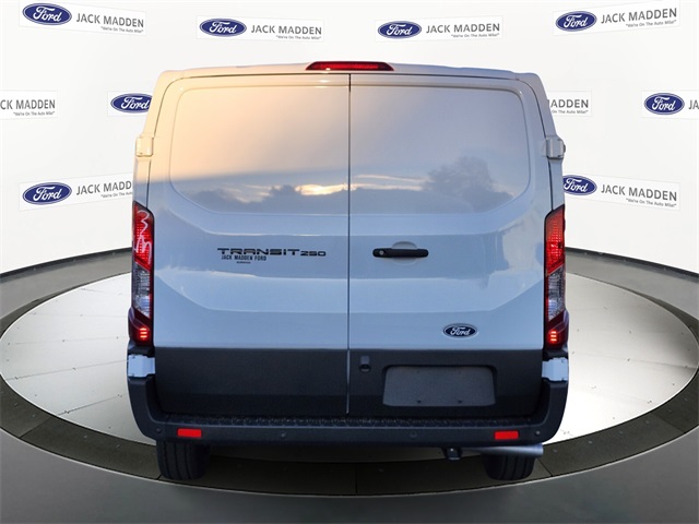 New 2026 Ford Transit 250 - photo 7