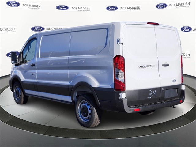 New 2026 Ford Transit 250 - photo 5