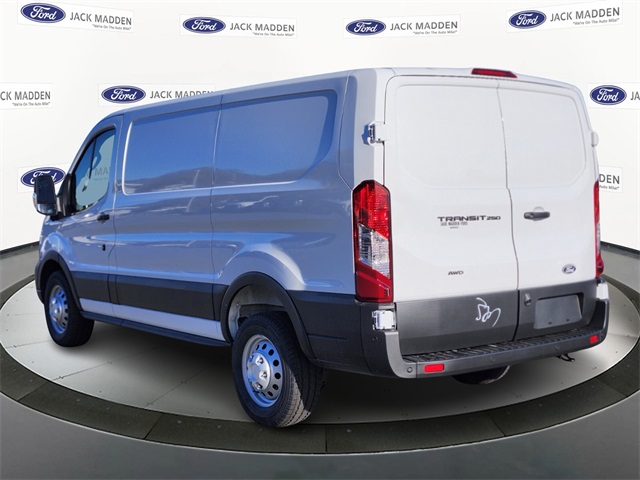 New 2026 Ford Transit 250 - photo 5