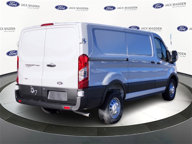 New 2026 Ford Transit 250 - photo 8