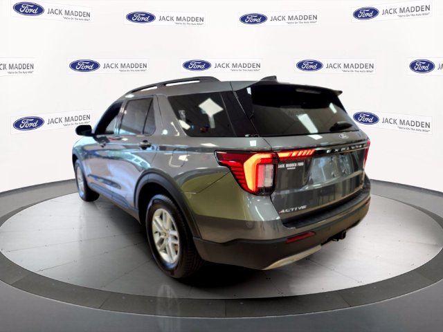 New 2027 Ford Explorer - photo 2