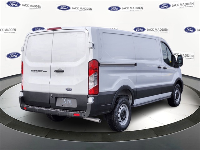 New 2026 Ford Transit 250 - photo 8