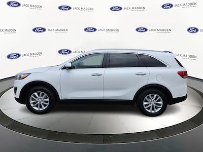 Used 2018 Kia Sorento - photo 2