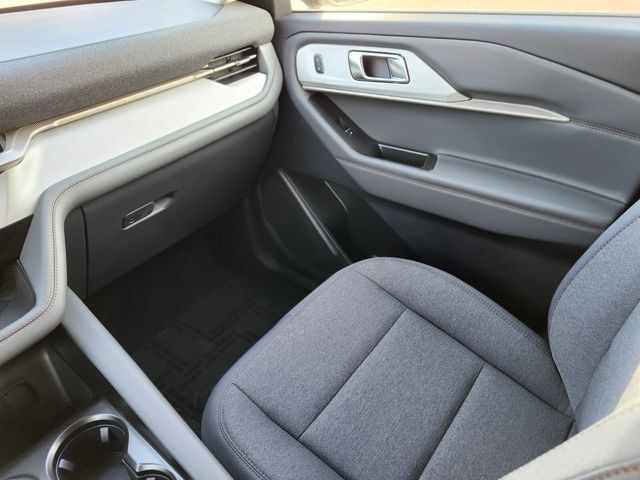 New 2026 Ford Explorer - photo 17