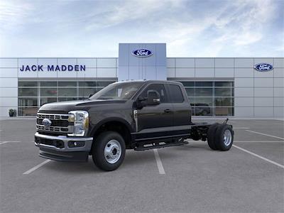 New 2025 Ford F-350 XL Super Cab 4WD Cab Chassis for sale #61870 - photo 1