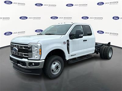 New 2025 Ford F-350 XL Super Cab 4WD Cab Chassis for sale #62053 - photo 1