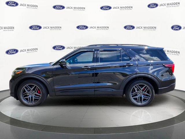 Used 2025 Ford Explorer - photo 1