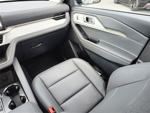 New 2026 Ford Explorer - photo 16