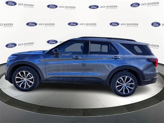 New 2026 Ford Explorer - photo 2