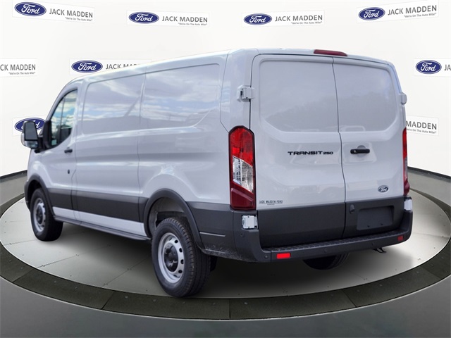 New 2026 Ford Transit 250 - photo 5