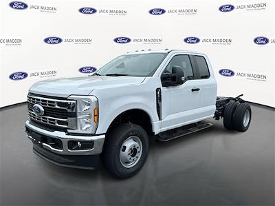 New 2025 Ford F-350 XL Super Cab 4WD Cab Chassis for sale #C61970 - photo 1