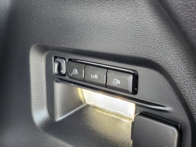 Used 2025 Ford Explorer - photo 38