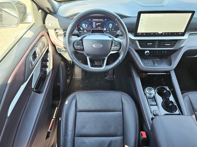 Used 2025 Ford Explorer - photo 15