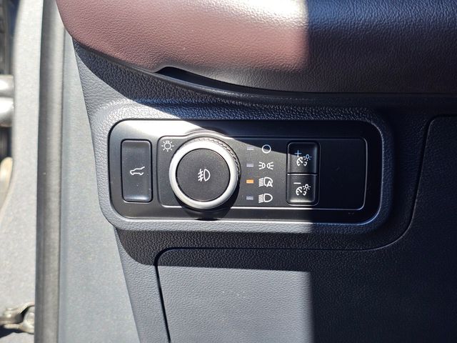 Used 2025 Ford Explorer - photo 28