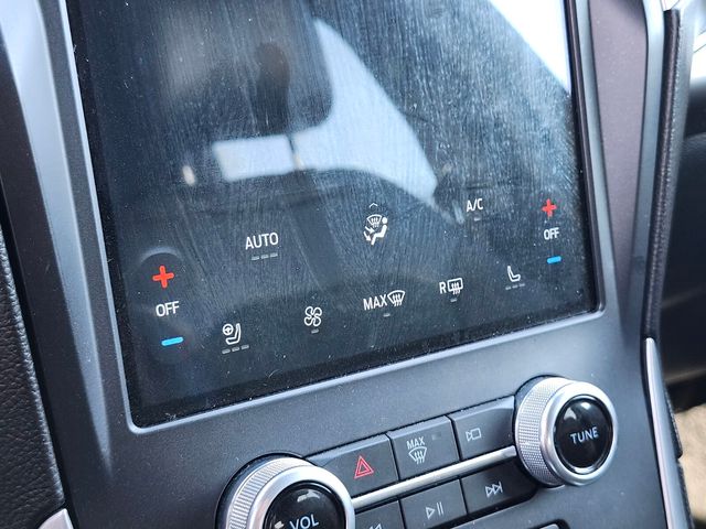 Used 2022 Ford Edge - photo 25
