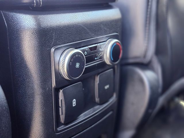 Used 2022 Ford Explorer - photo 18