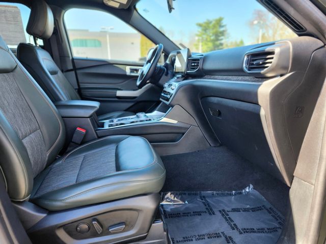 Used 2022 Ford Explorer - photo 13