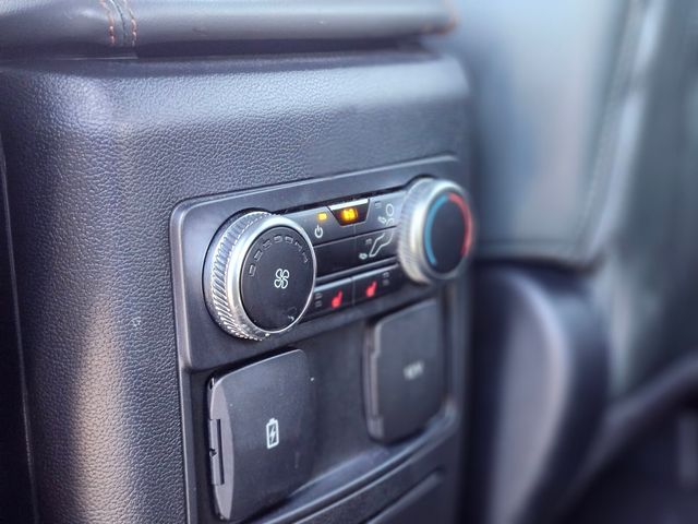 Used 2022 Ford Explorer - photo 19