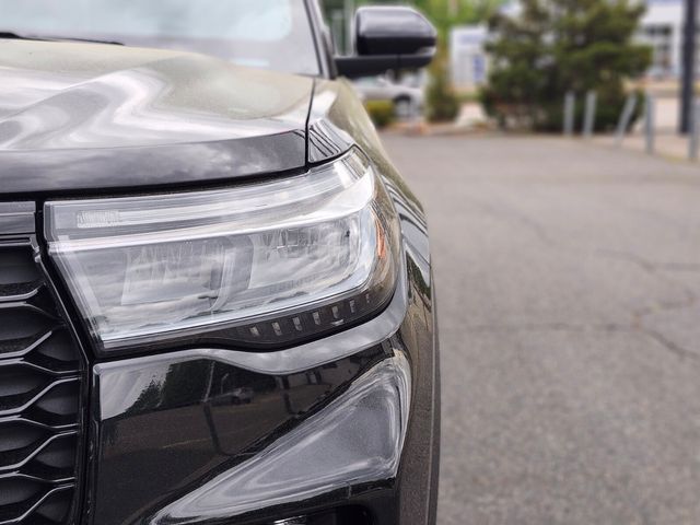 Used 2025 Ford Explorer - photo 12