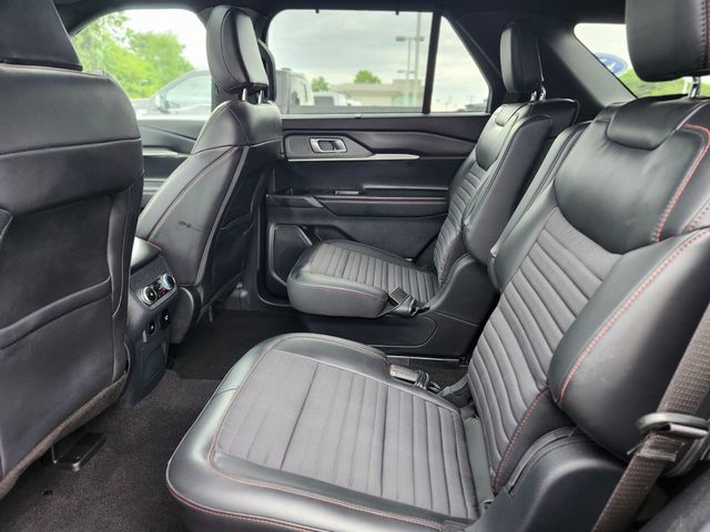 Used 2025 Ford Explorer - photo 18