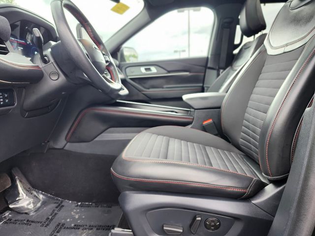 Used 2025 Ford Explorer - photo 22