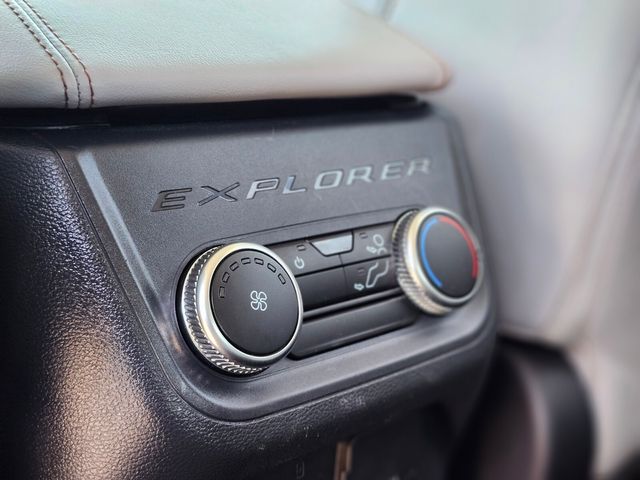 Used 2025 Ford Explorer - photo 19