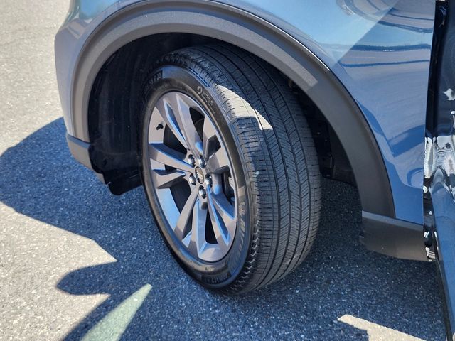 Used 2025 Ford Explorer - photo 38