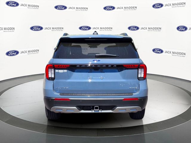 Used 2025 Ford Explorer - photo 6