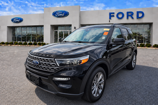 Used 2023 Ford Explorer - photo 1