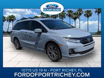Used 2025 Honda Odyssey - photo 1