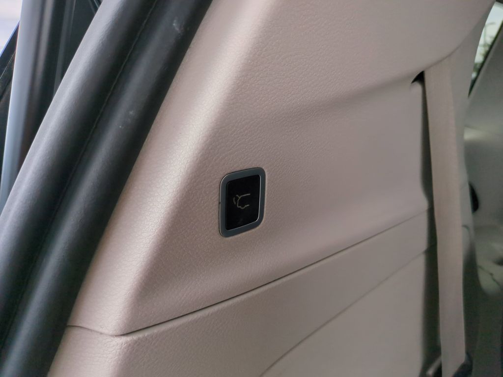 Used 2018 Chrysler Pacifica - photo 14