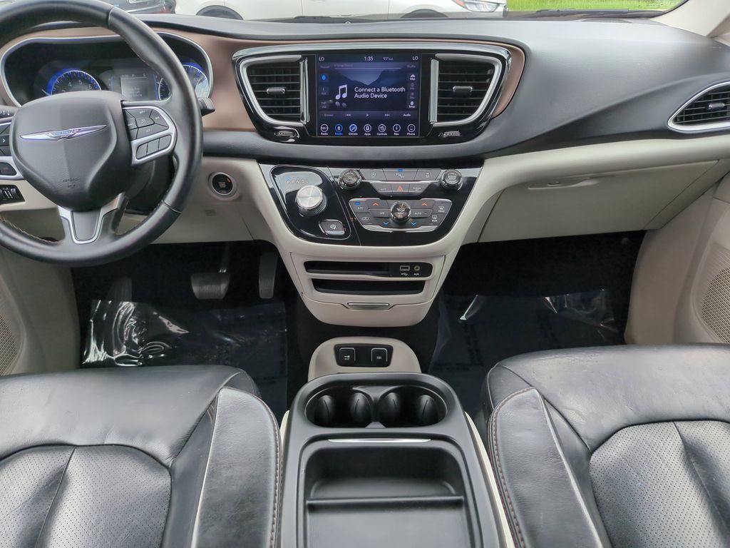 Used 2018 Chrysler Pacifica - photo 18