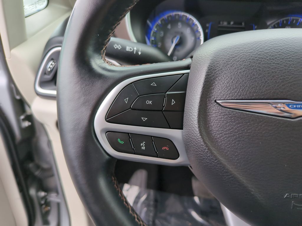 Used 2018 Chrysler Pacifica - photo 32