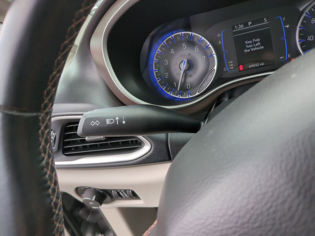 Used 2018 Chrysler Pacifica - photo 34