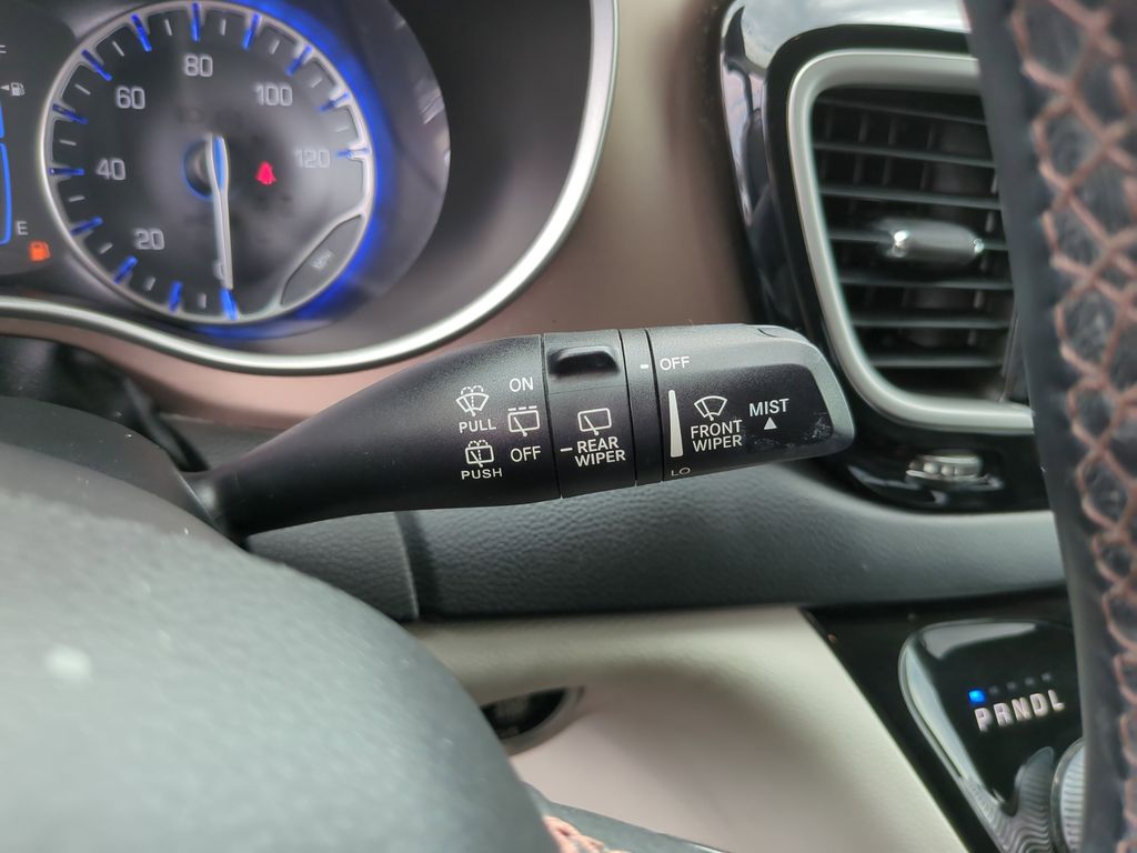 Used 2018 Chrysler Pacifica - photo 35