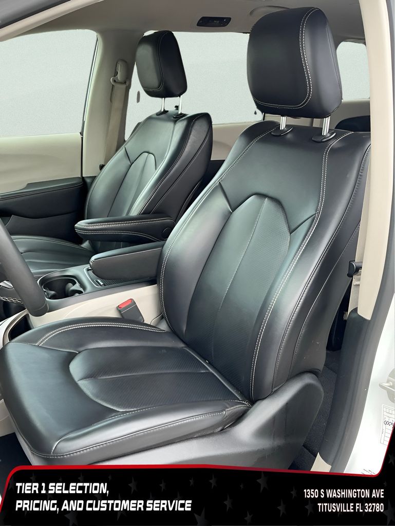 Used 2023 Chrysler Pacifica - photo 28
