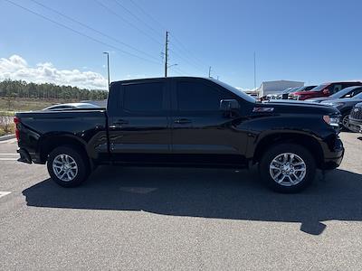 Used 2025 Chevrolet Silverado 1500 - photo 1