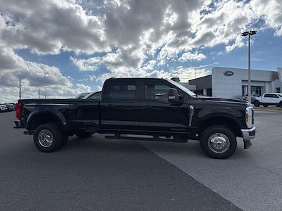 2025 Ford F-350 Crew Cab DRW 4WD Pickup for sale #ID05152 - photo 1