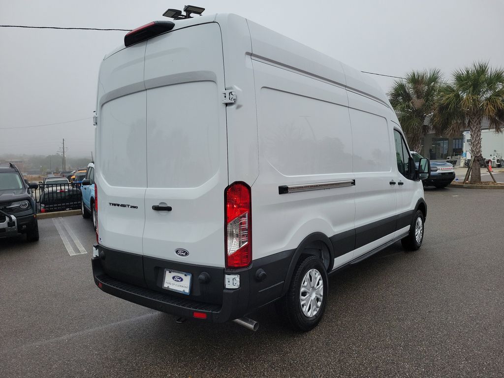 New 2026 Ford Transit 250 - photo 8