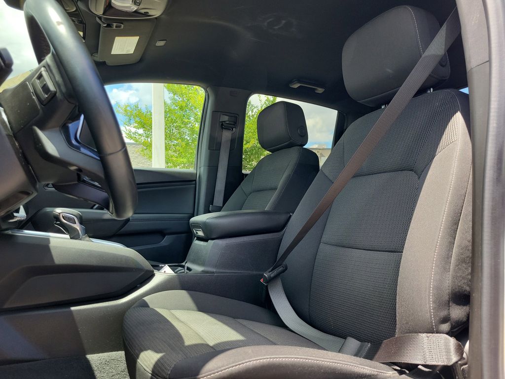Used 2023 Chevrolet Colorado - photo 8