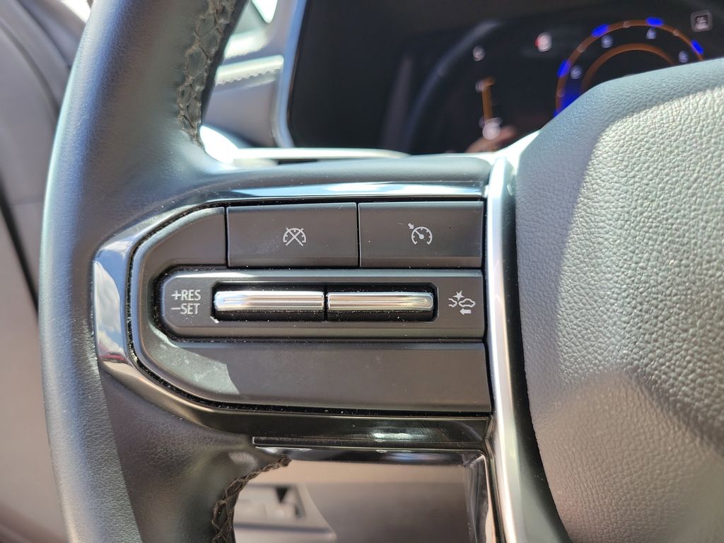 Used 2023 Chevrolet Colorado - photo 10