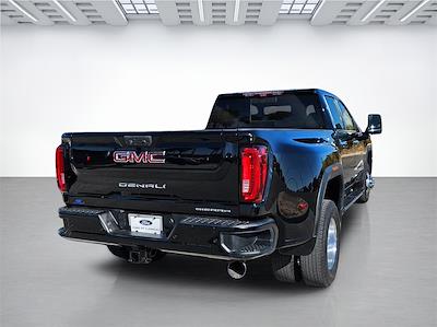 Used 2020 GMC Sierra 3500 Denali Crew Cab 4WD Pickup for sale #O334205 - photo 2