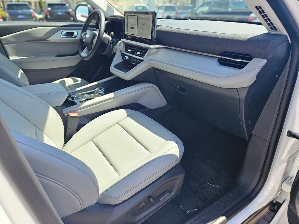 New 2026 Ford Explorer - photo 11