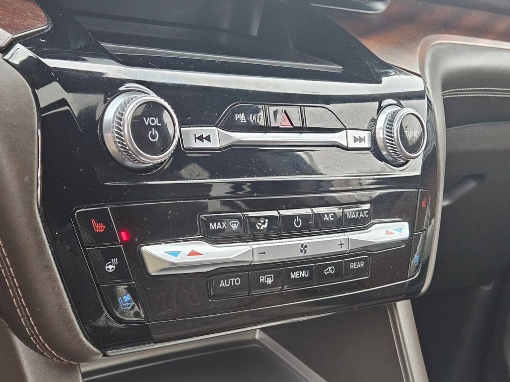 Used 2023 Ford Explorer - photo 24