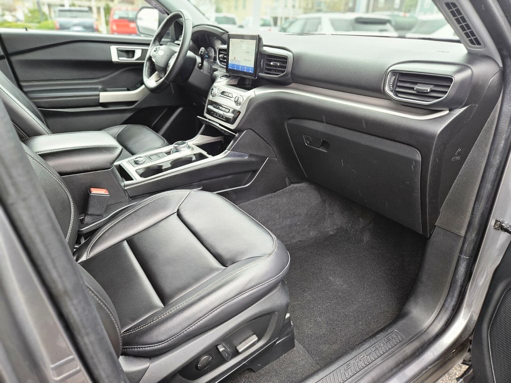 Used 2022 Ford Explorer - photo 11