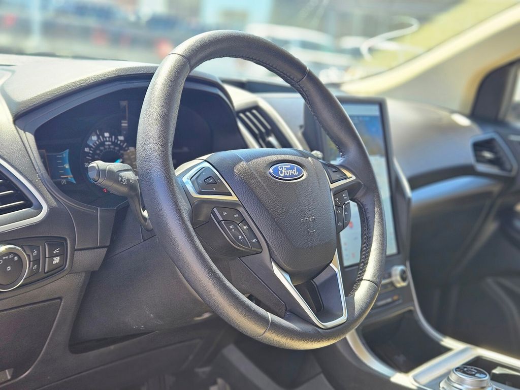 Used 2023 Ford Edge - photo 18