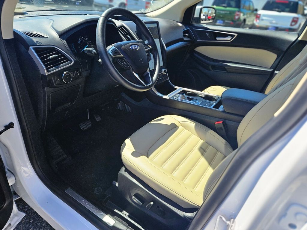 Used 2023 Ford Edge - photo 19