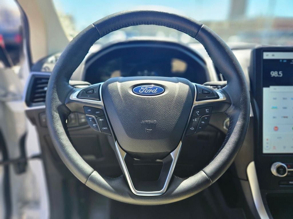 Used 2023 Ford Edge - photo 26